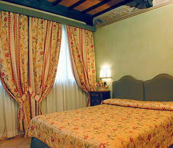 Bed and breakfast Piccola 3*